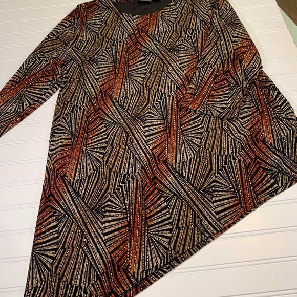 Chico's Tops - Travelers collection by Chicos size 2  shirt